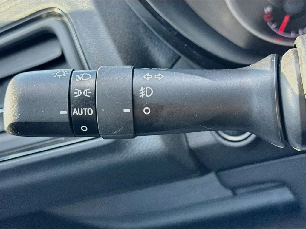 Used 2022 Gray Subaru Onyx Edition image 12