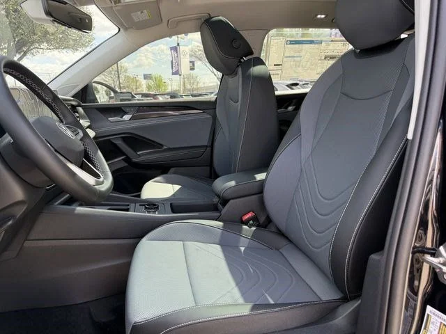 New 2026 Black Volkswagen 2.0T SE image 20