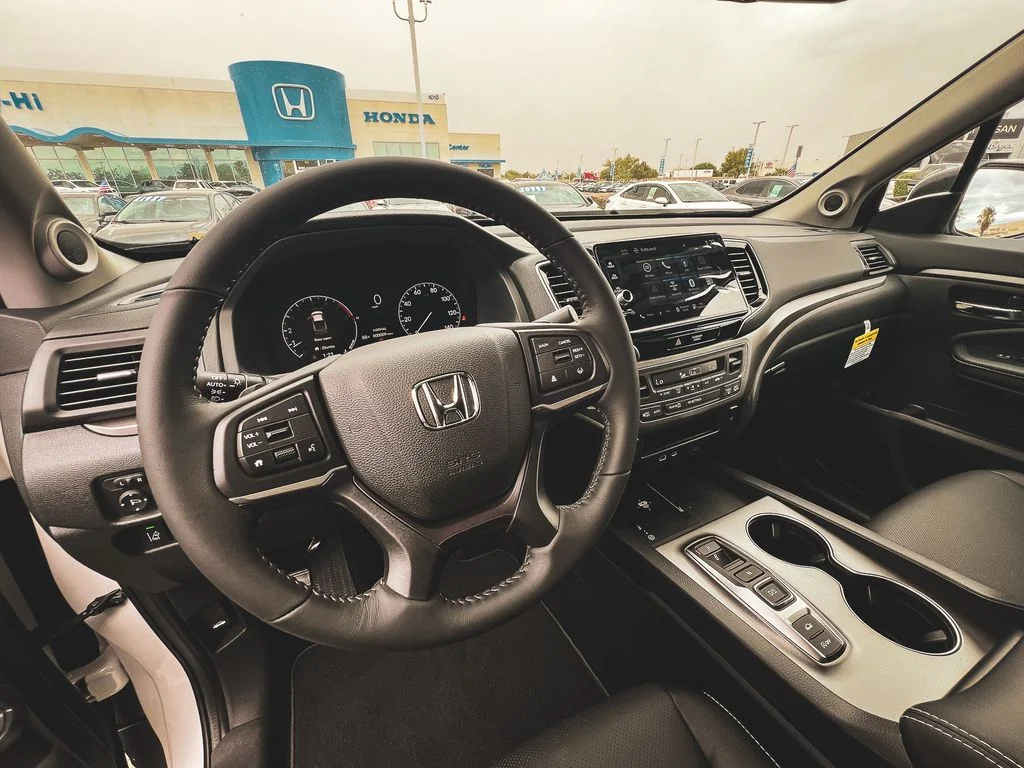 New 2026 Platinum White Pearl Honda RTL image 15