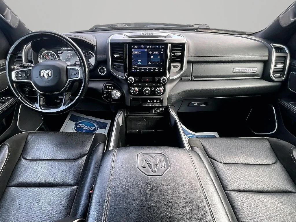 Used 2022 Silver Ram Laramie image 17