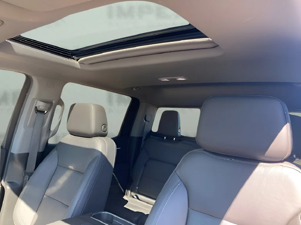 Used 2022 GLACIER BLUE METALLIC Chevrolet RST image 31