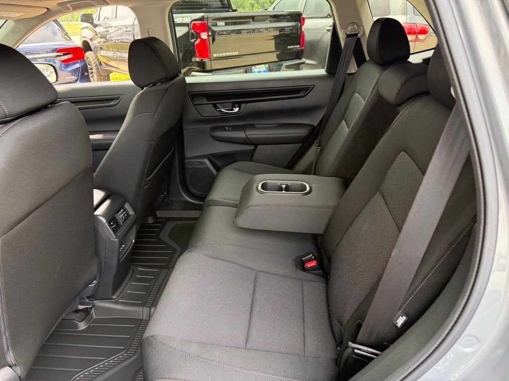 Used 2026 Urban Gray Pearl Honda EX image 17
