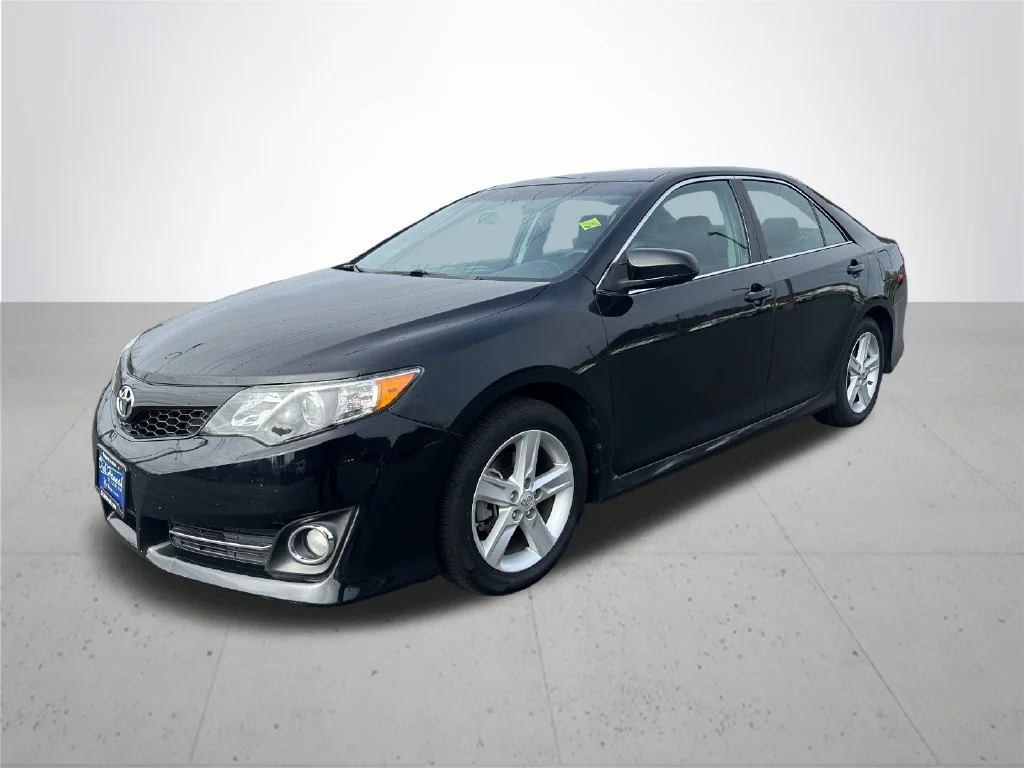 Used 2014 Toyota Camry SE with VIN 4T1BF1FK9EU740034 for sale in Kelso, WA