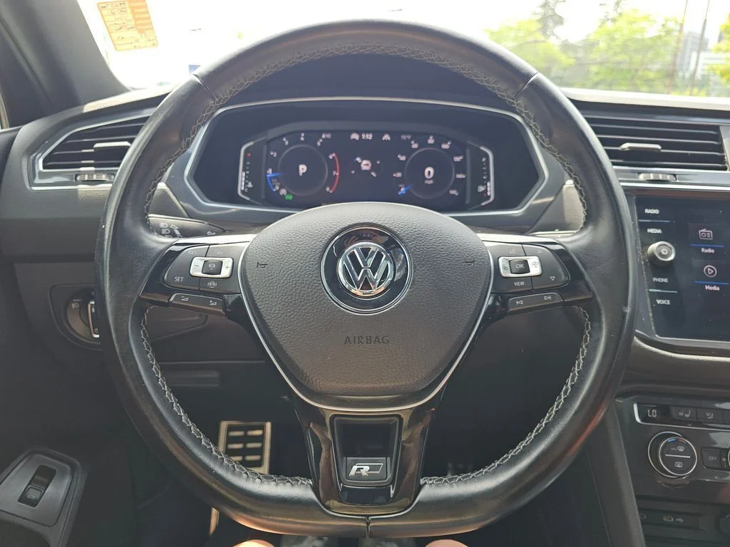 2021 Volkswagen Tiguan SEL Premium R-Line - Photo 26
