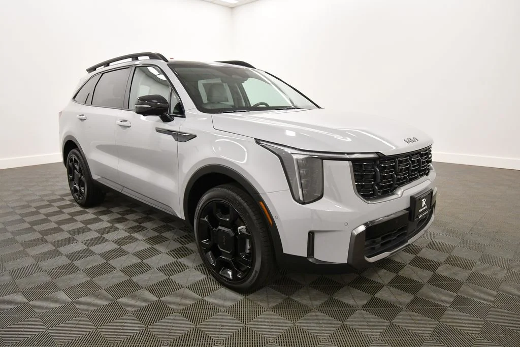 Certified Used 2025 Gray Kia X-Line SX image 10