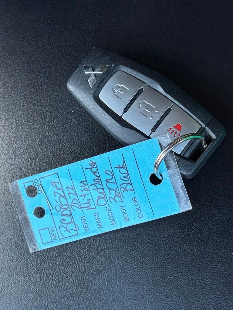 Used 2022  Mitsubishi ES image 45