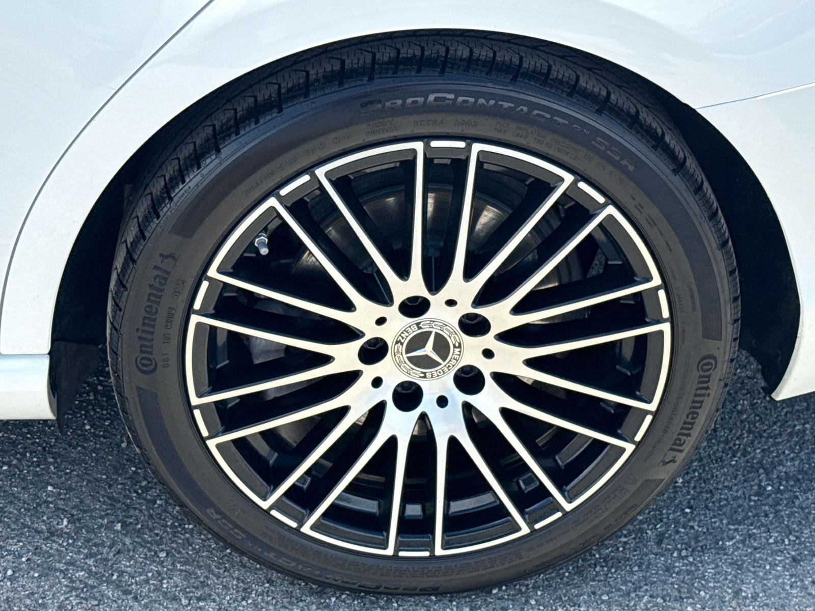 Used 2022 White Mercedes-Benz C 300 image 32