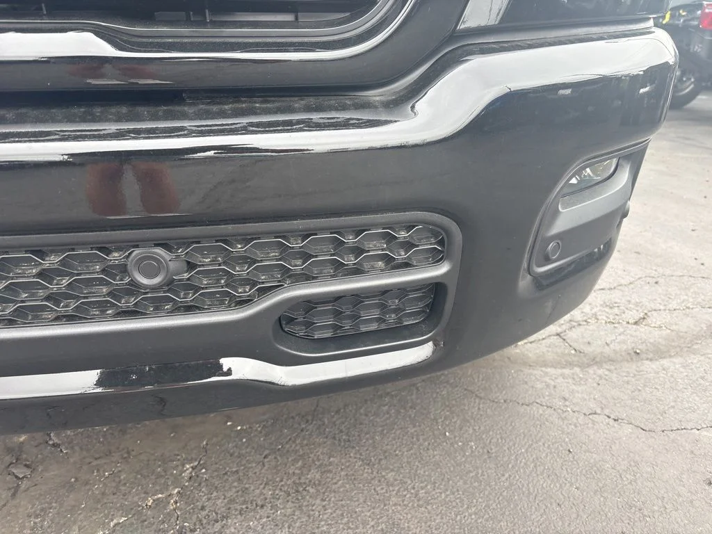 New 2026 Diamond Black Crystal Pearl-Coat Exterior Paint RAM BIG HORN image 11
