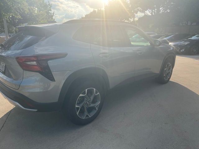 Used 2024 Gray Chevrolet LT image 3