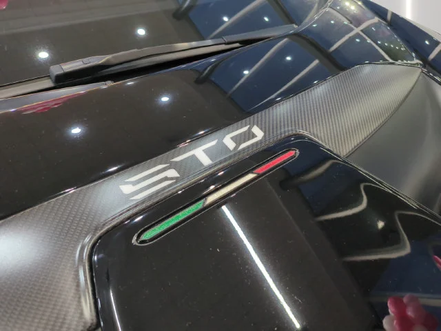 Used 2023 Black Lamborghini Base image 36