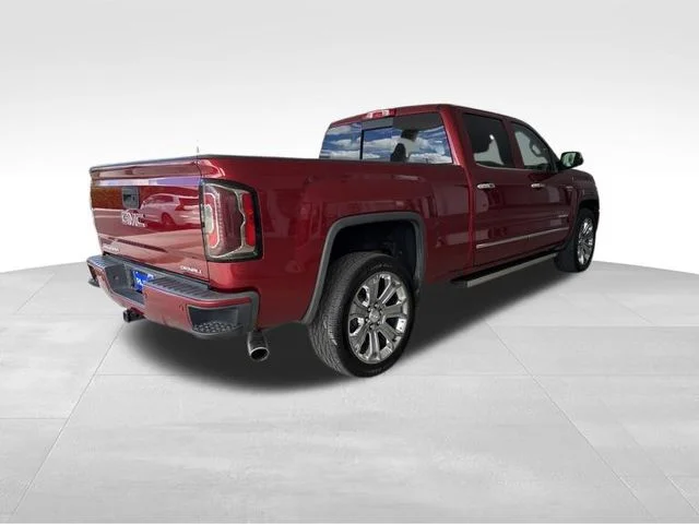 Used 2018 Red GMC Denali image 7