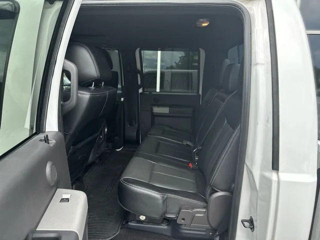 Used 2016 White Ford Lariat image 22