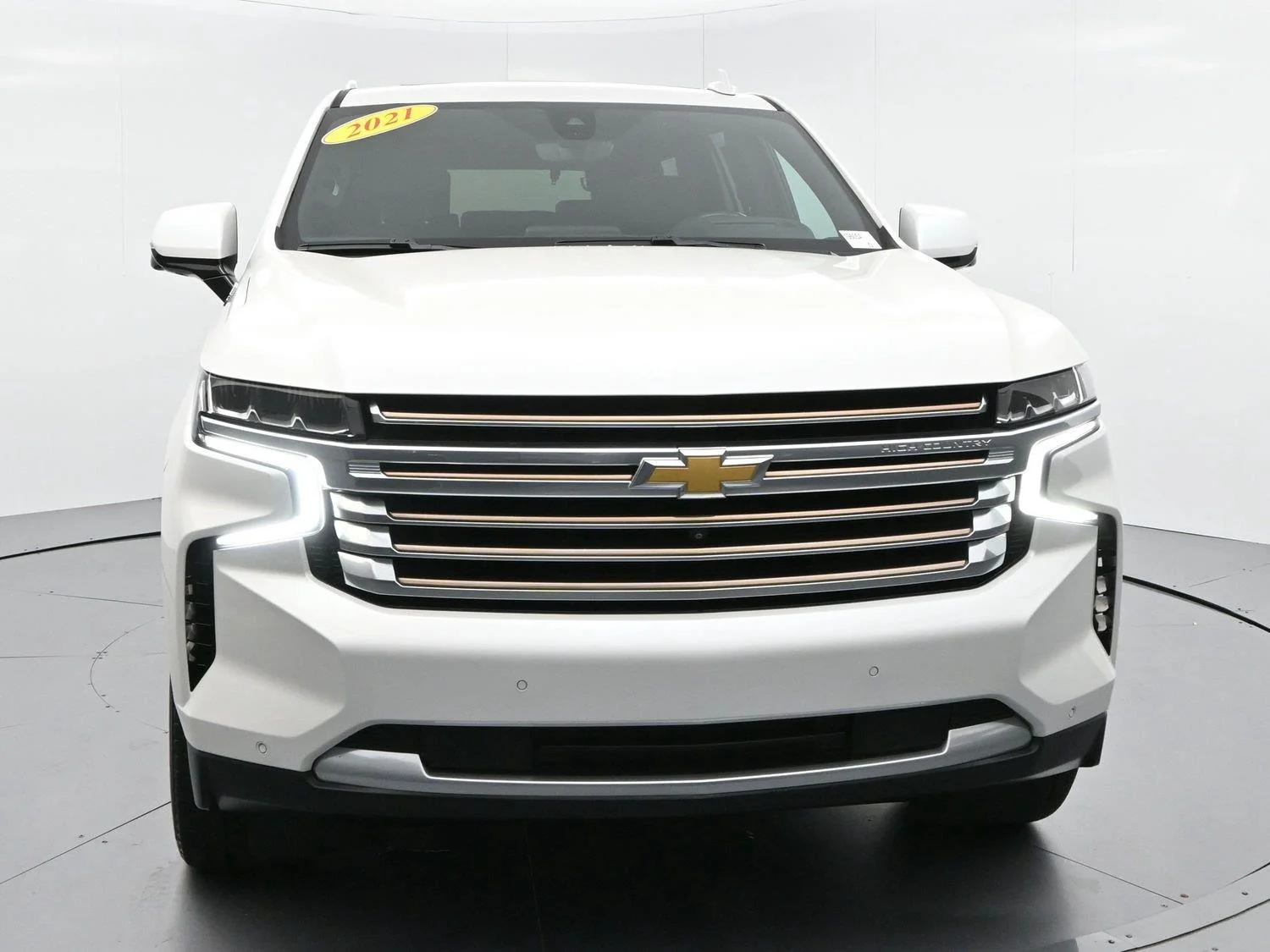 Used 2021 IRIDESCENT PEARL TRICOAT Chevrolet High Country image 2