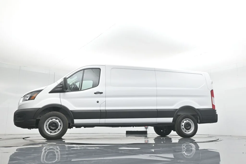 New 2026 White Ford Base image 52