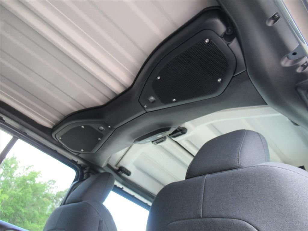 New 2026 Anvil Clear-Coat Exterior Paint Jeep Sport S image 12