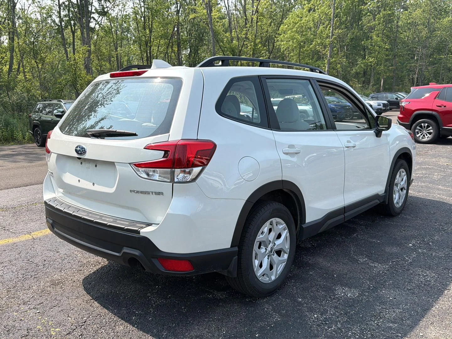 Used 2022 Crystal White Pearl Subaru  image 7