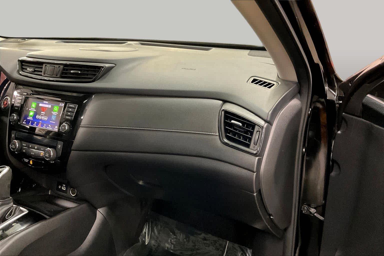 Used 2018 Magnetic Black Nissan SV image 19