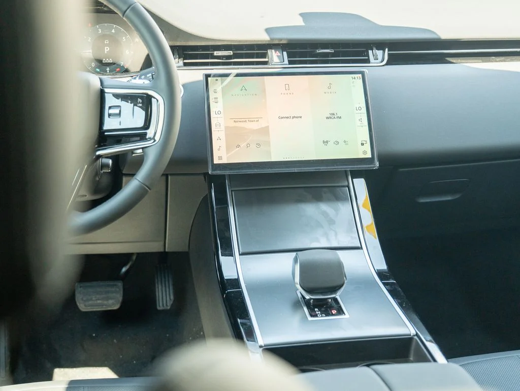 New 2026 Gray Land Rover S image 20