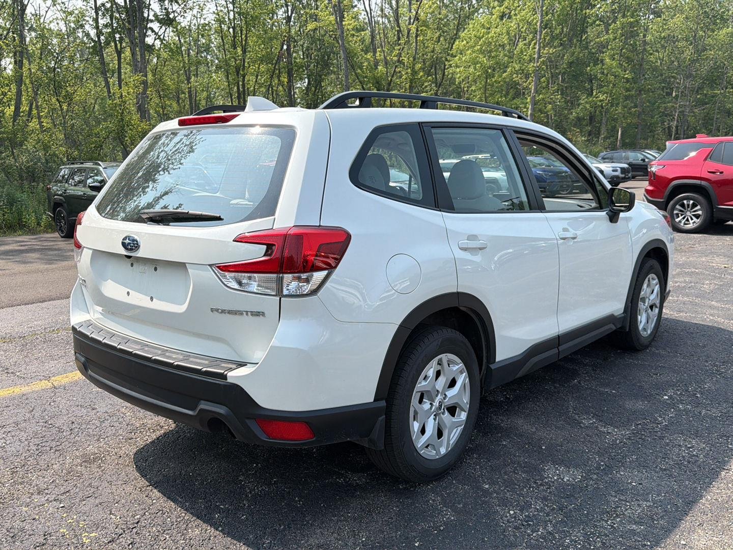 Used 2022 Crystal White Pearl Subaru  image 7