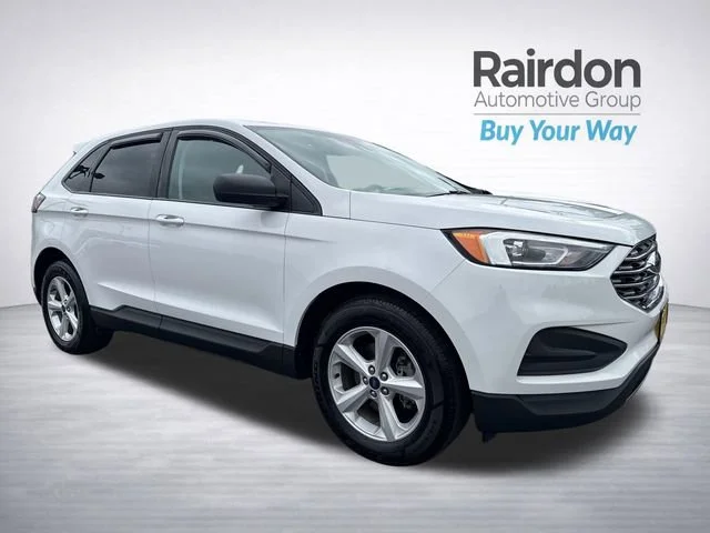 2020 Ford Edge SE's photo