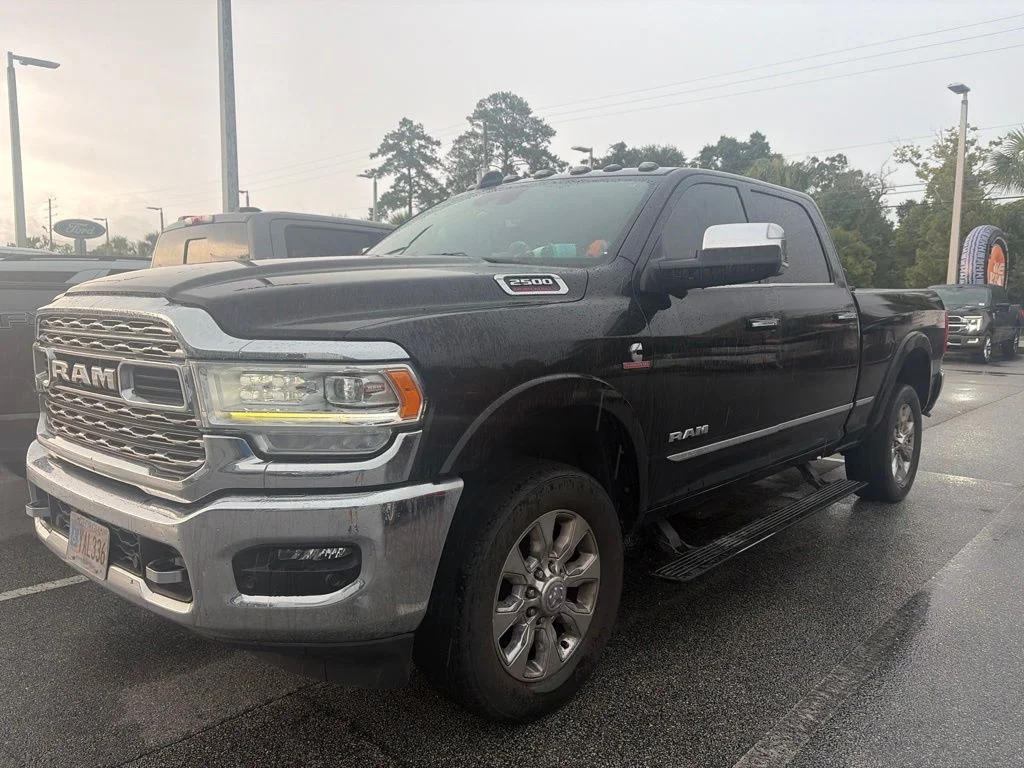 Used 2020 Diamond Black Ram Limited image 1