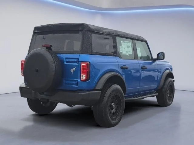 2025 Ford Bronco 4-Door Base - Photo 18