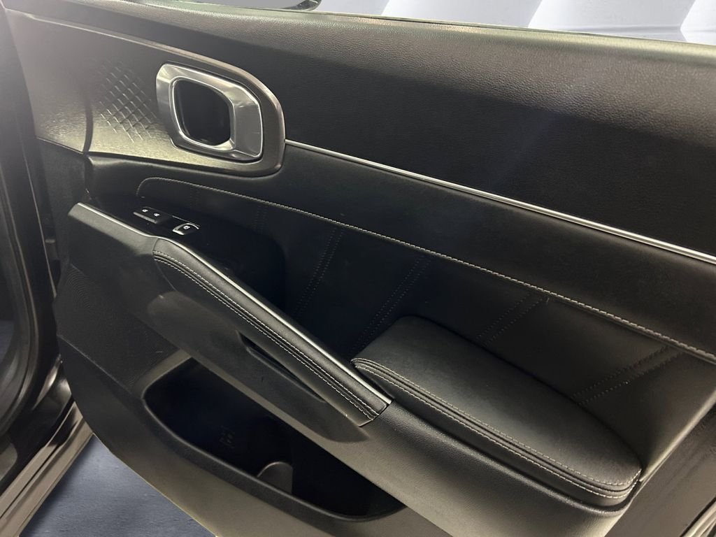 Used 2023 Black Kia SX image 15
