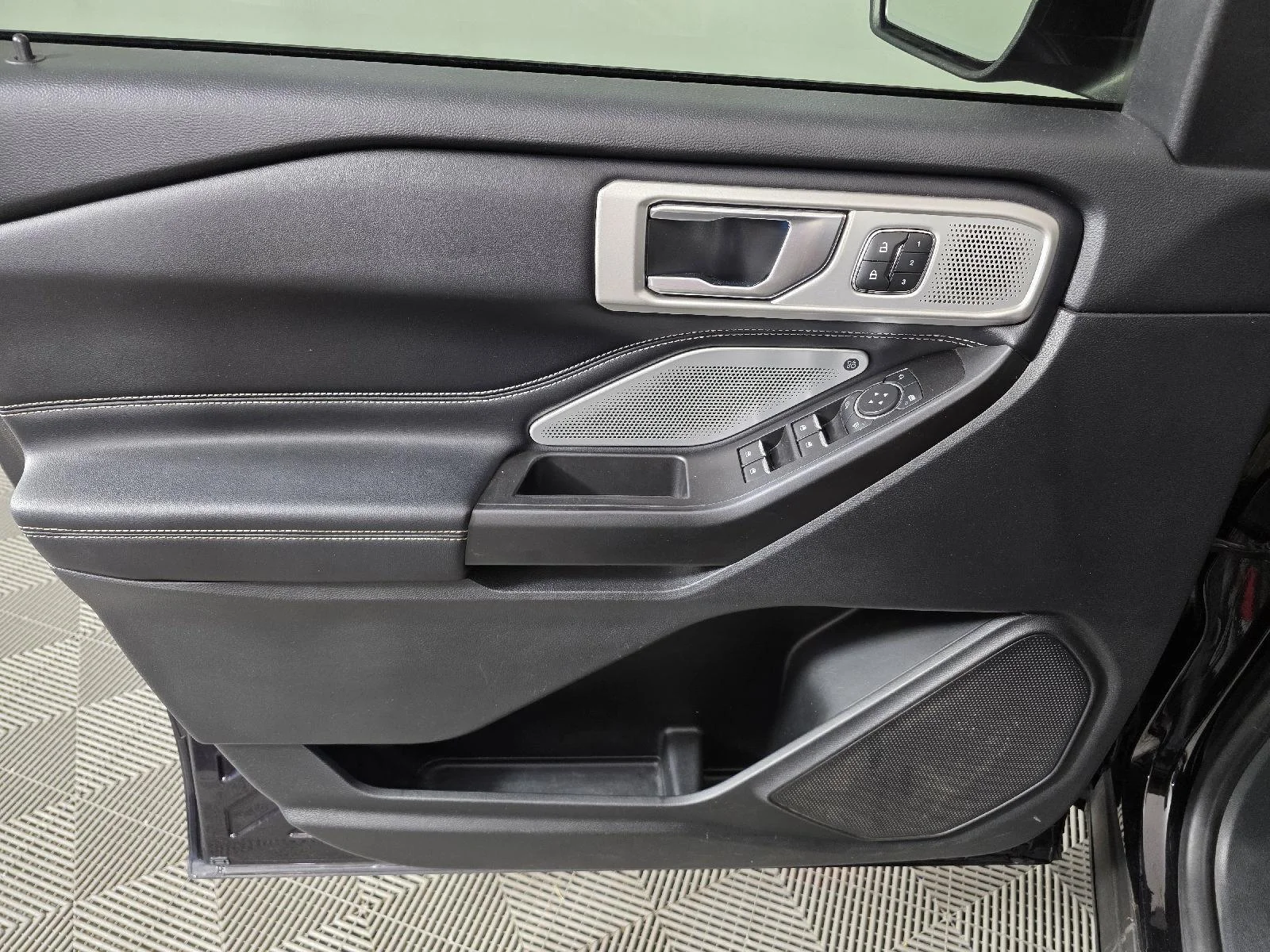 Used 2020 Agate Black Ford ST image 14