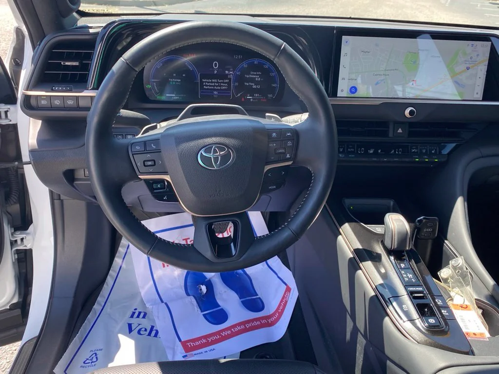 Used 2025 White Toyota Limited image 9