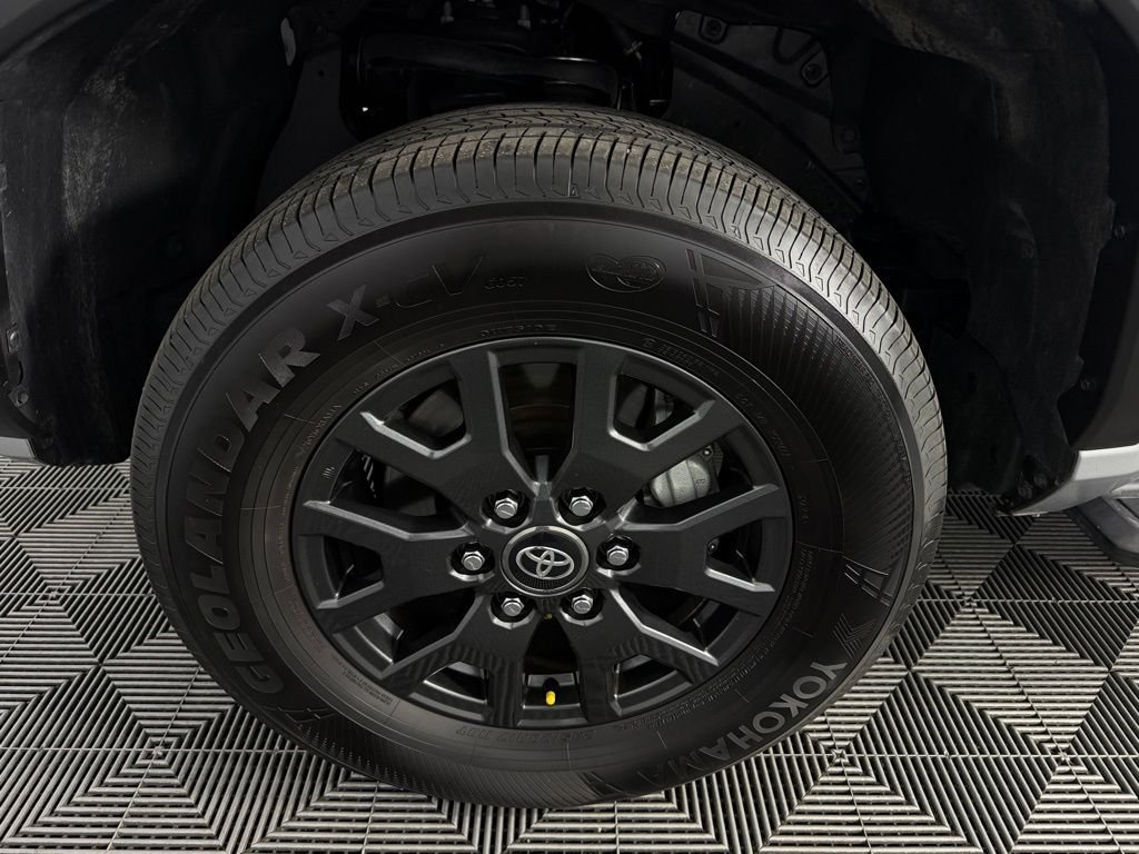 Used 2025 Cutting Edge Toyota SR5 image 11