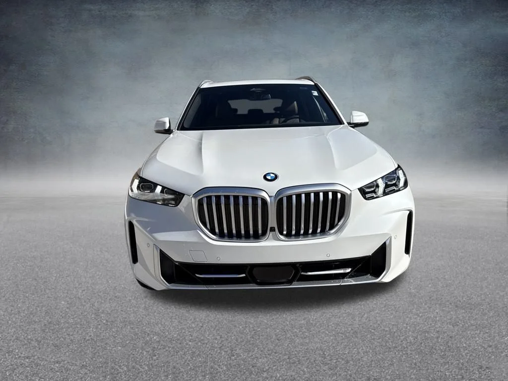 New 2026 White BMW xDrive40i image 8
