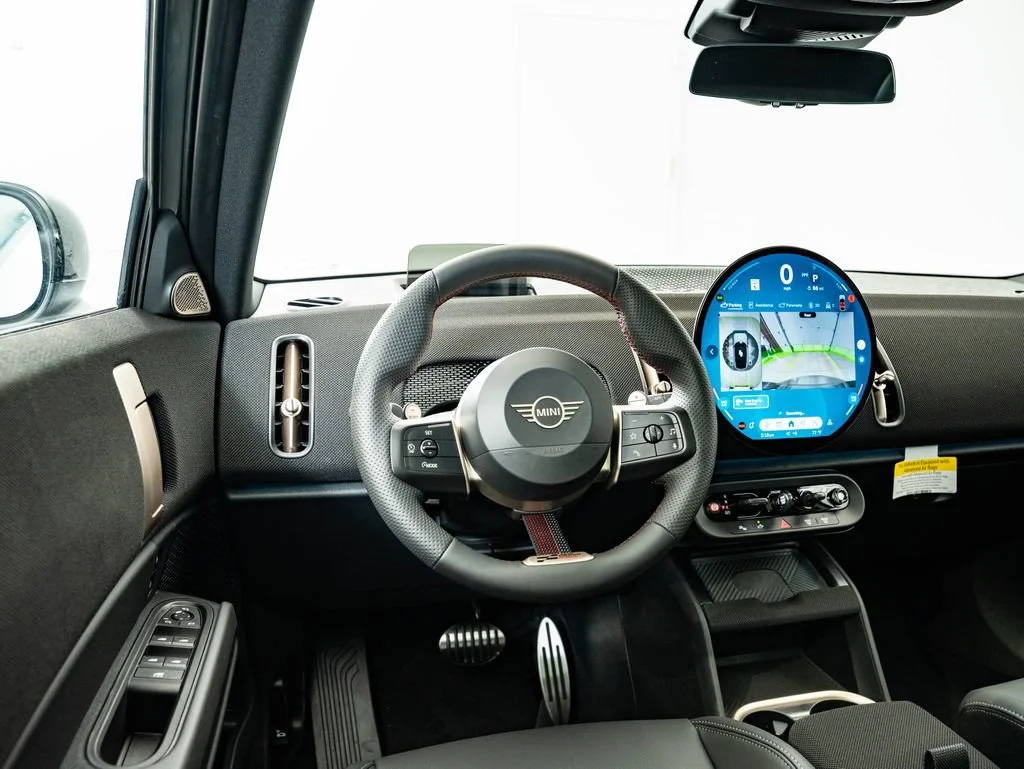 New 2027 Silver MINI Iconic image 31