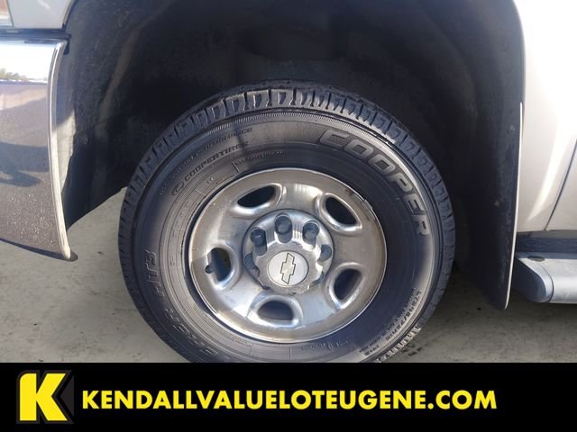 Used 2008 Silver Chevrolet LT image 14