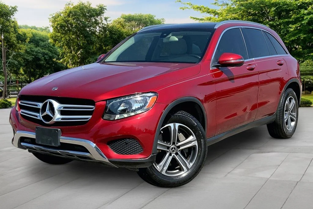 Used 2019 Red Mercedes-Benz GLC 300 image 1