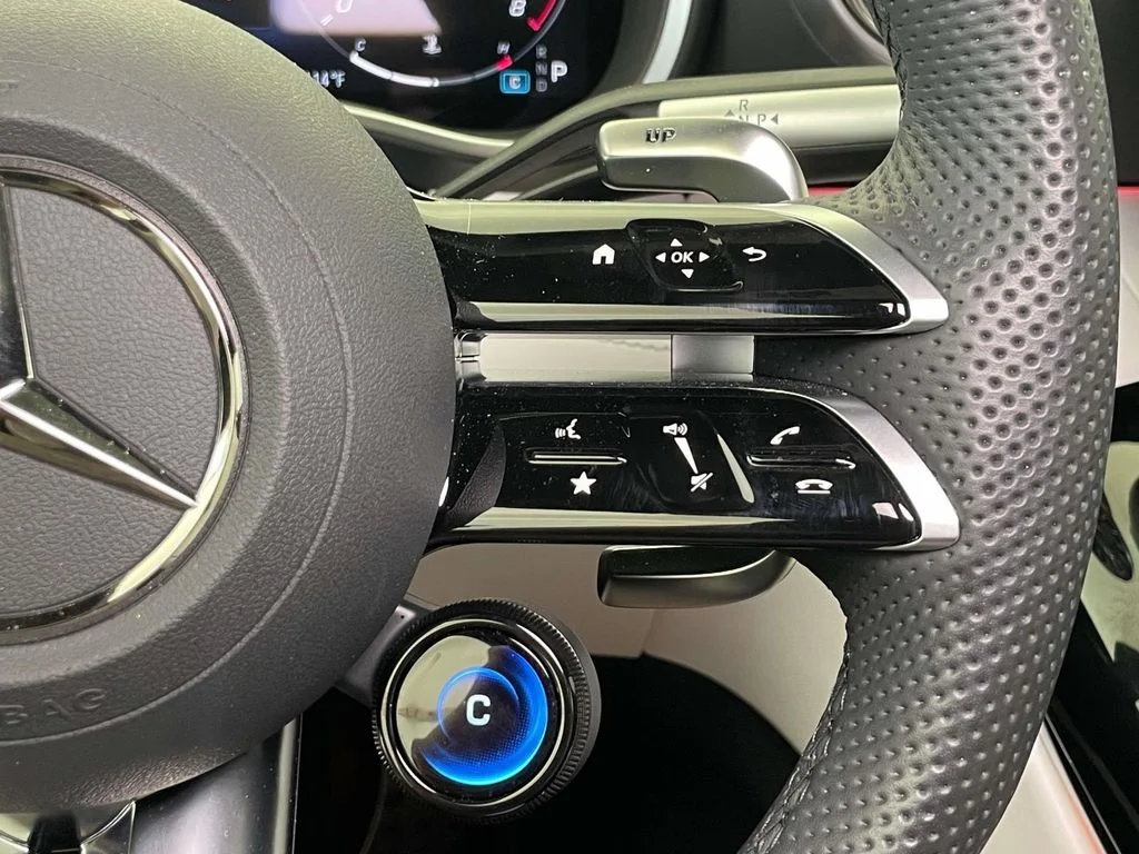 Used 2025 White Mercedes-Benz Base image 29