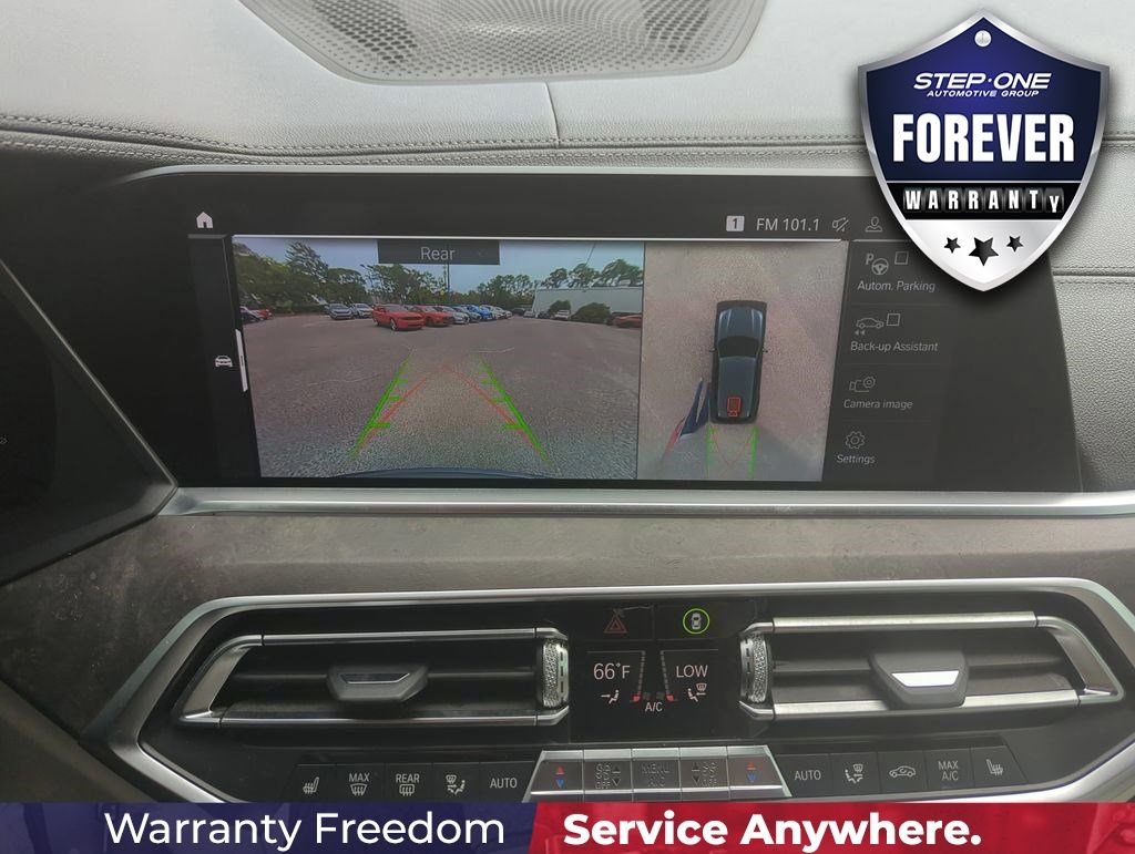 Used 2019 Gray BMW xDrive40i image 27
