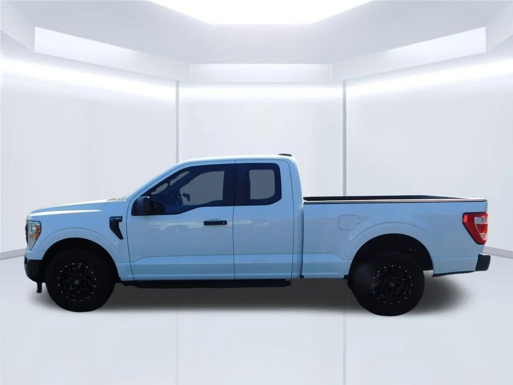Used 2022 White Ford XL image 8