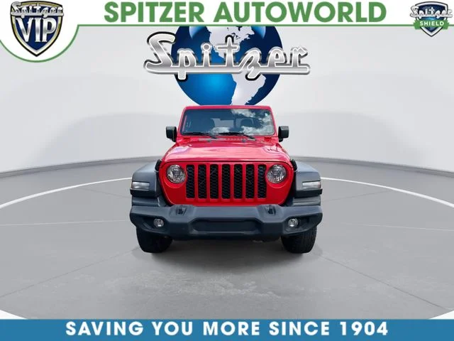 Used 2020 Red Jeep Sport image 3