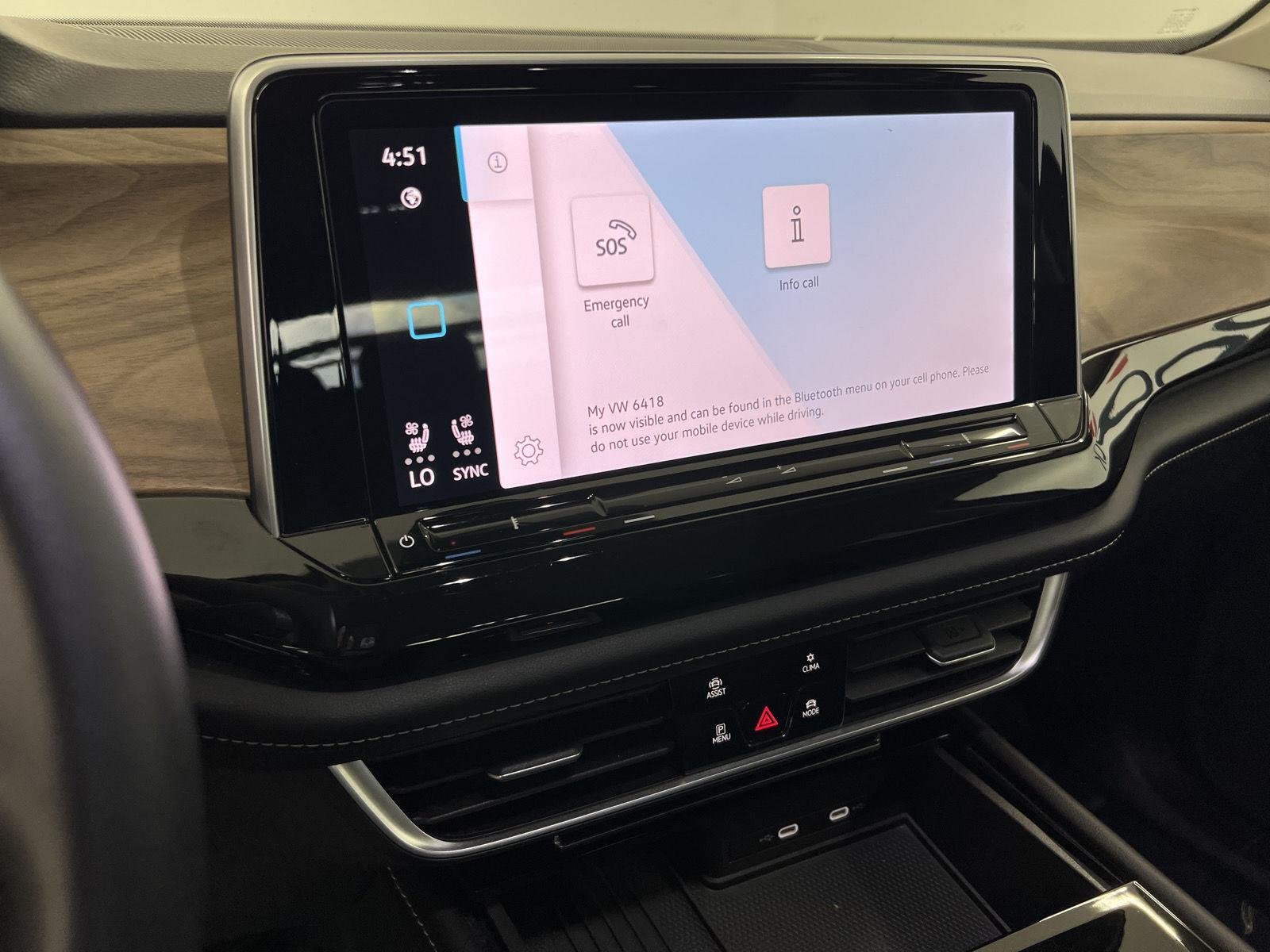 2025 Volkswagen Atlas SE w/Tech - Photo 16