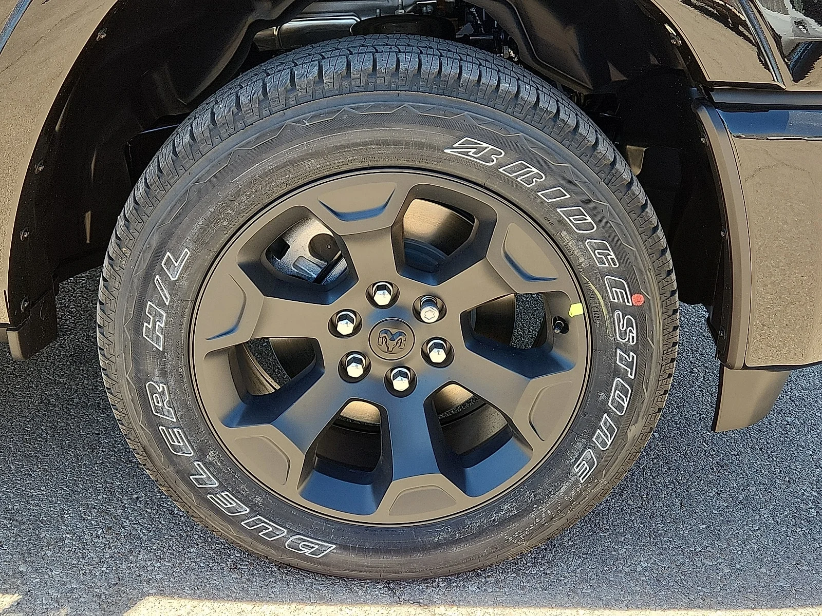New 2026 Diamond Black Crystal Pearl-Coat  Paint Ram LONE STAR CREW CAB 4X4 5
