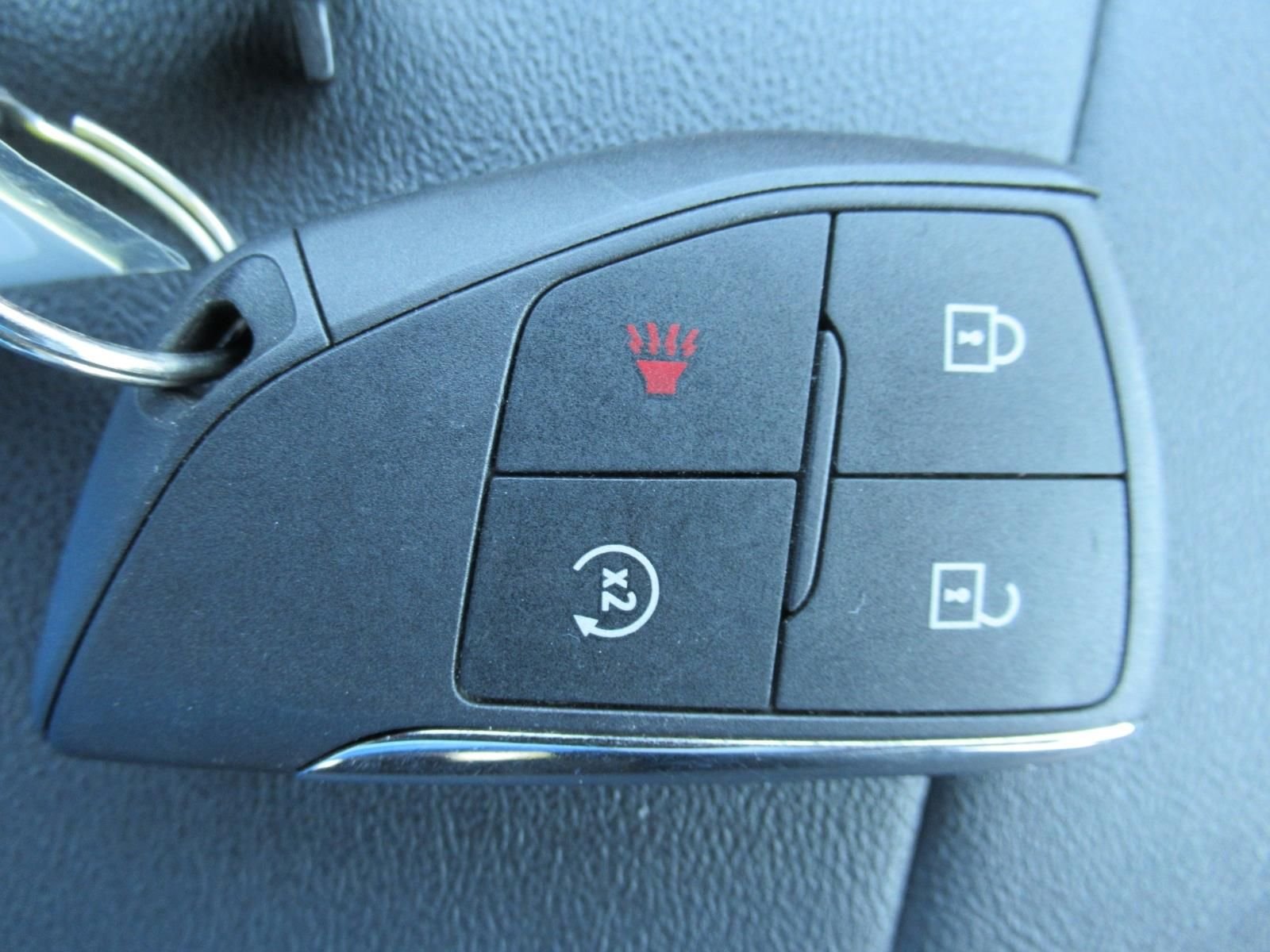 Used 2026 White GMC Elevation image 29