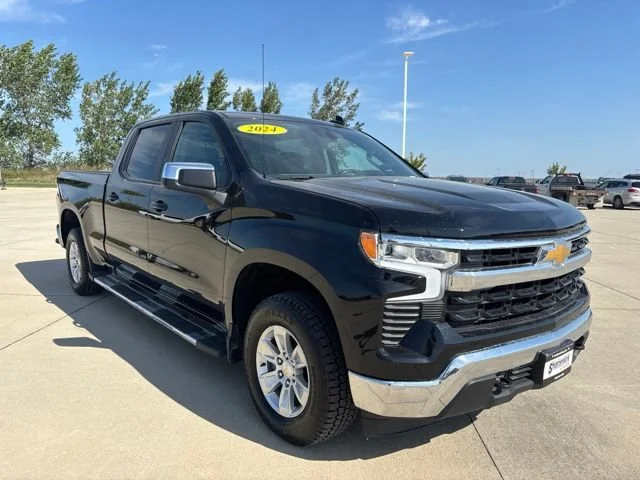 Used 2024 Black Chevrolet LT image 39