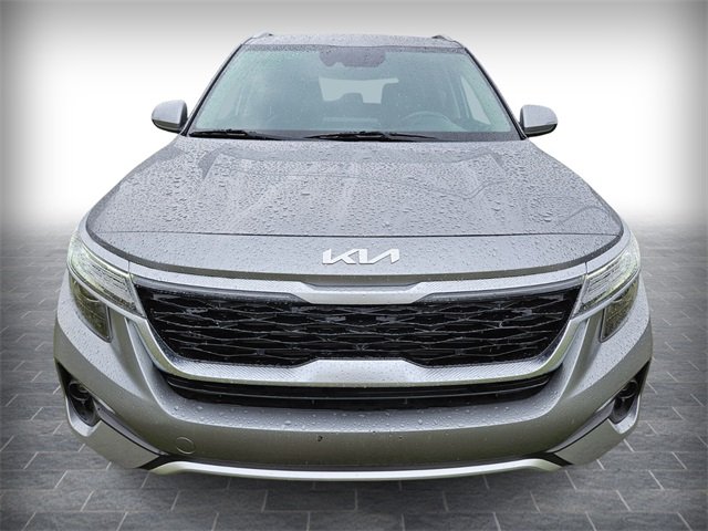 2022 Kia Seltos EX photo 2