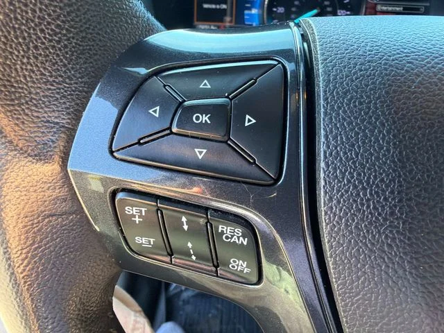 Used 2019 Gray Ford XLT image 28