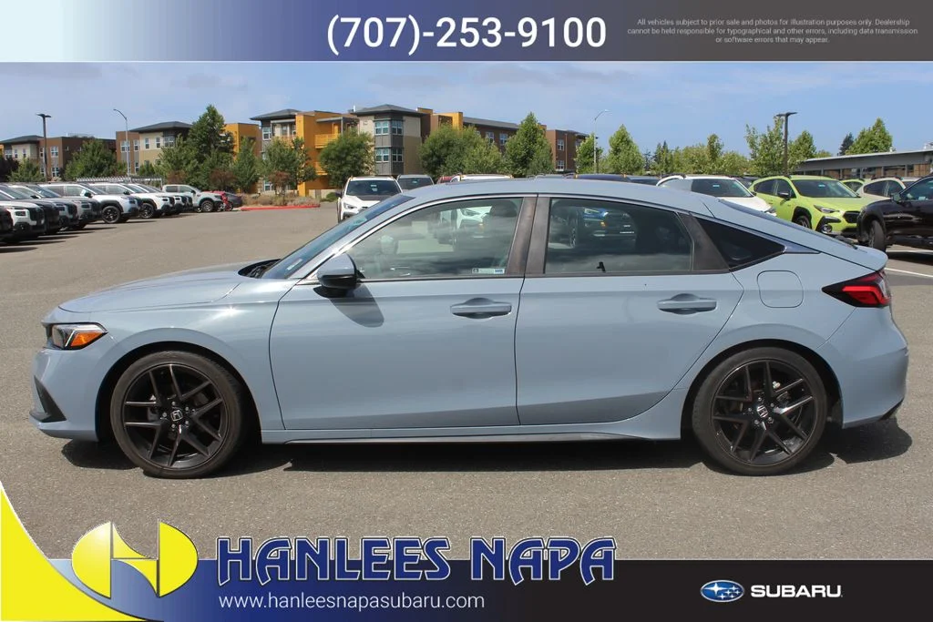 Used 2023  Honda Sport Touring image 2