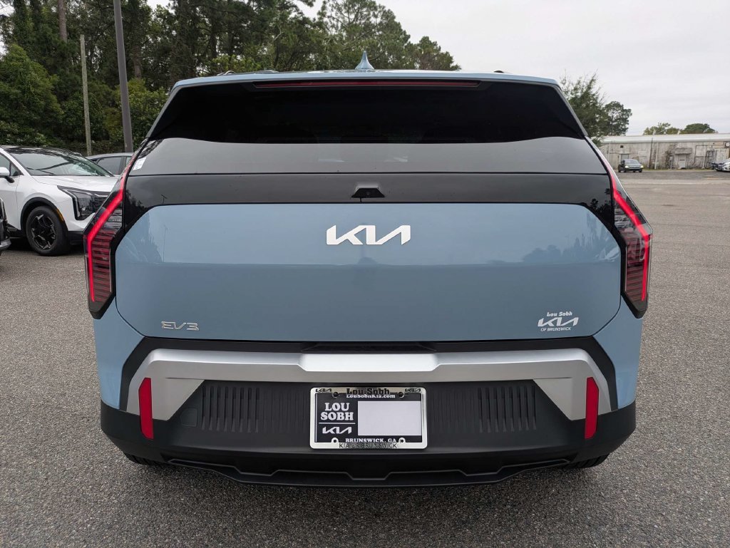 New 2027 Frost Blue Kia Wind image 5