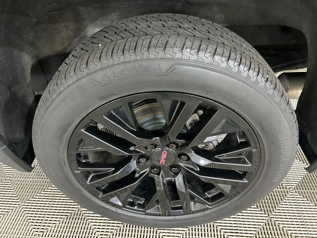 Used 2022 Black GMC Denali image 11