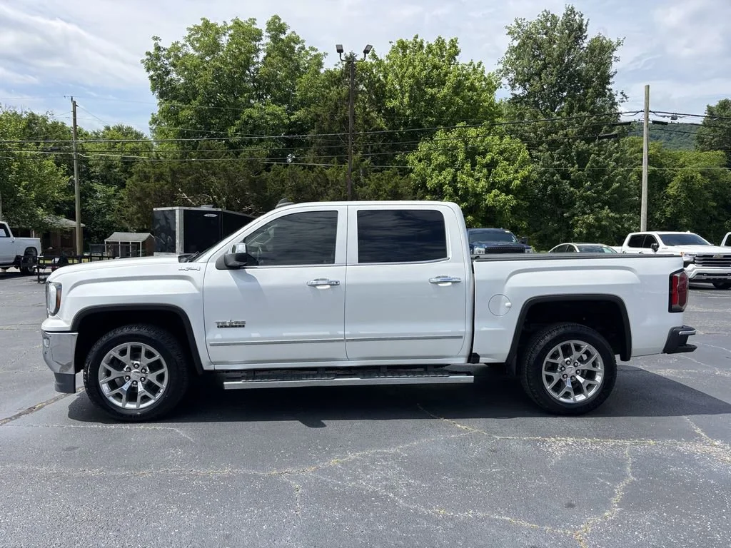 Used 2018 WHITE FROST TRICOAT GMC SLT image 5