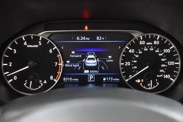 Used 2022 Gray Nissan 2.5 SV image 24