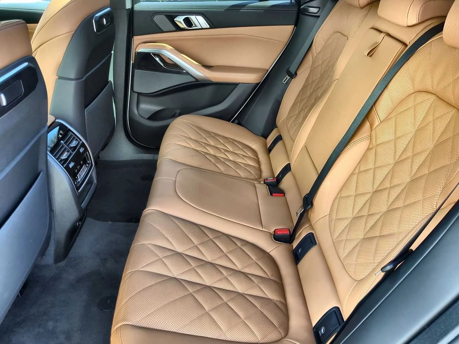 New 2026 Alpine White BMW xDrive40i image 20